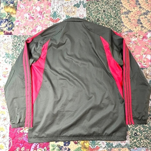 Perfect Adidas jacket - Picture 4 of 6